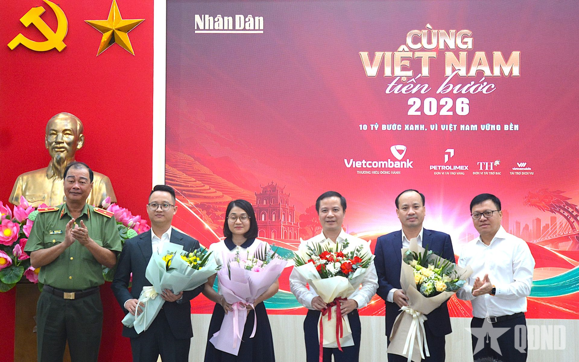 “Cùng Việt Nam tiến bước” năm 2026 hướng tới xác lập Kỷ lục Guinness thế giới